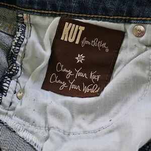 Kut From The Kloth frayed mid rise shorts  Size 2